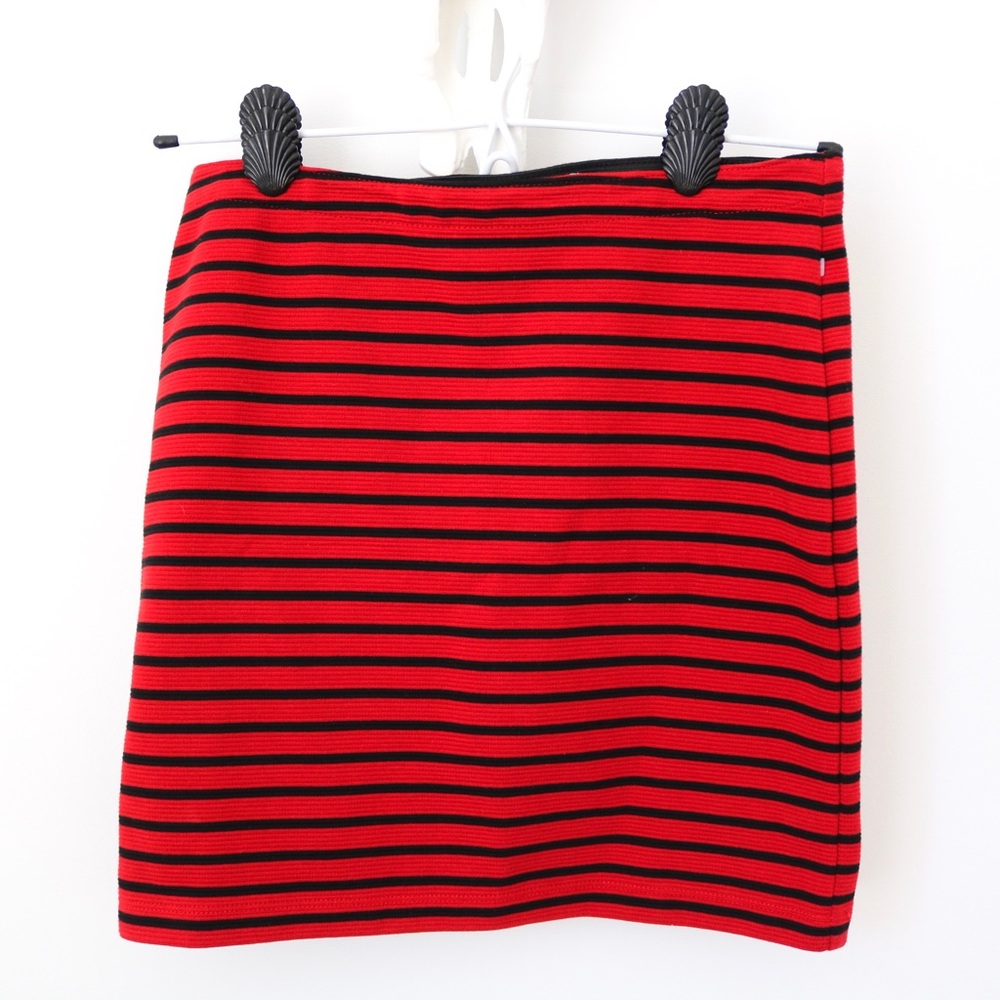 Forever 21 Red & Black Striped Bodycon Skirt - Picture 3 of 4